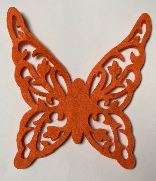 Schmetterling aus Filz mit filigranem Muster, orange